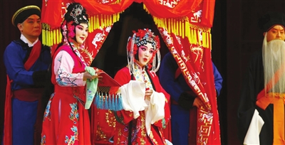 天津青年京剧团 新老合演《锁麟囊》